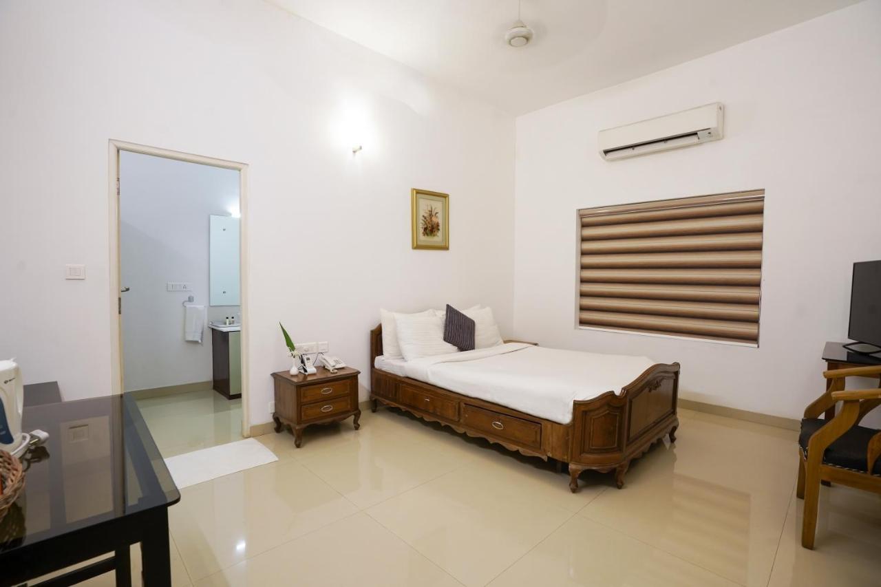 Once Upon The River, Aluva - Near Cochin International Airport Kochi Exterior photo