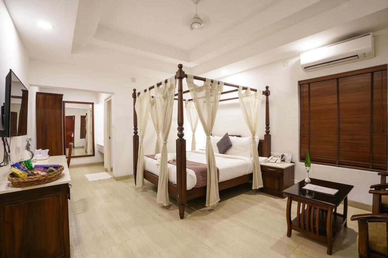 Once Upon The River, Aluva - Near Cochin International Airport Kochi Exterior photo