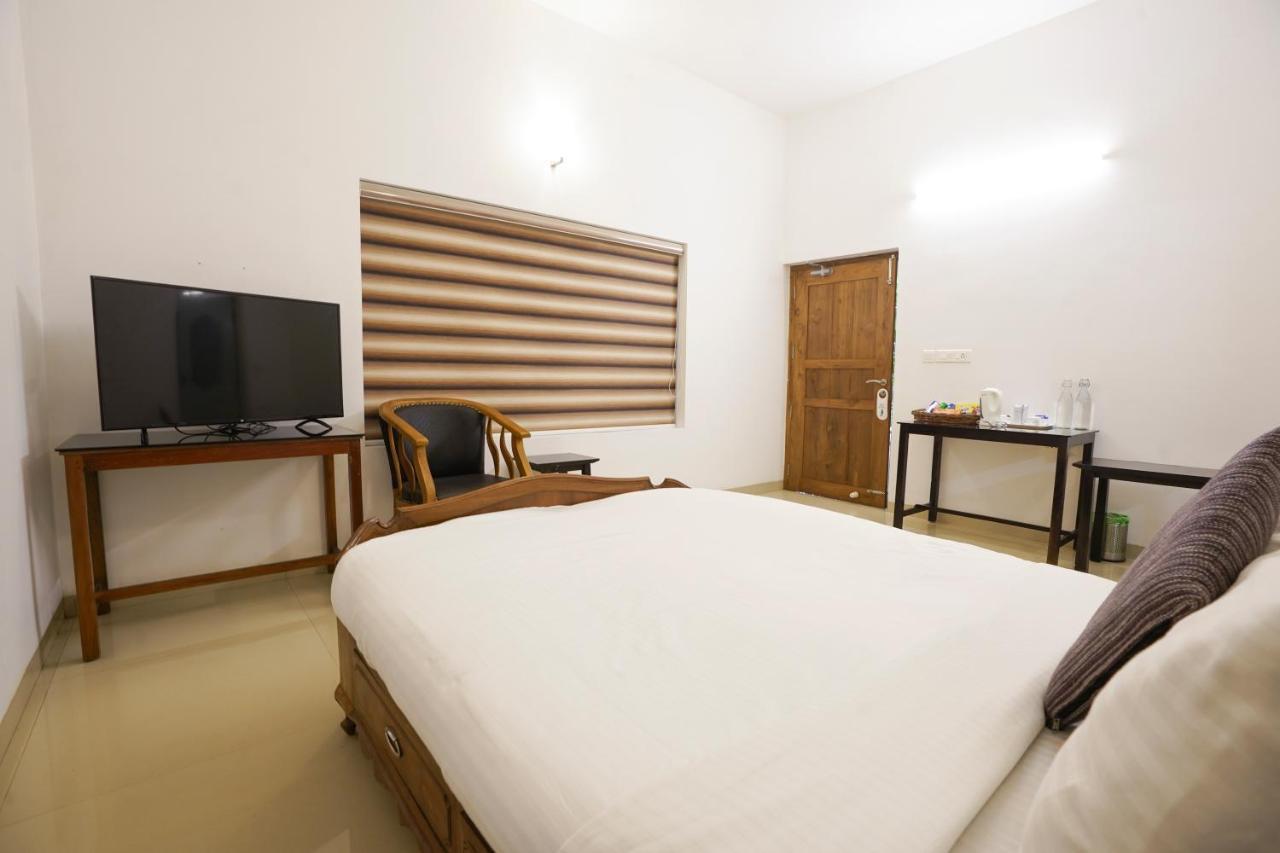 Once Upon The River, Aluva - Near Cochin International Airport Kochi Exterior photo