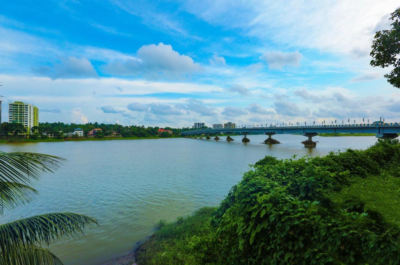Once Upon The River, Aluva - Near Cochin International Airport Kochi Exterior photo
