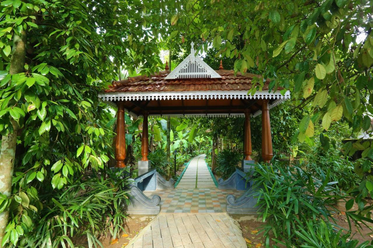 Once Upon The River, Aluva - Near Cochin International Airport Kochi Exterior photo